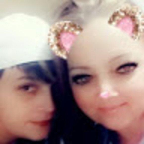 Meet your Posher, Angela - Picture 1 of 1